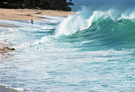 Sunset Beach North Shore Oahu By Thomas R Fletcher