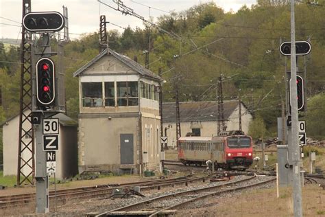 Gare De Neussargues SNCF Ter Intercities Service From Bezi Flickr