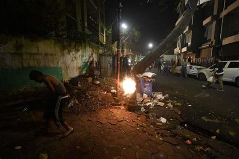 Diwali 2023 Noise Of Non Stop Bursting Of Firecrackers Engulf Kolkata