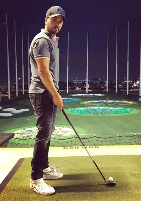 de Macare-chan en Luis Fonsi | Luis, Cantantes, Celebridades