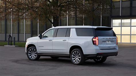 Chevrolet Suburban Price In Uae Images Specs And Features