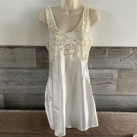 Vintage Victorias Secret Ivory Nightie With Lace Det… Gem