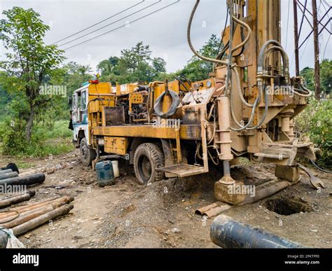 Perforadora de pozos de agua fotografías e imágenes de alta resolución