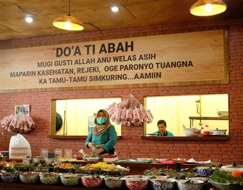 5 Restoran Sunda Enak Di Bandung Yuk Ajak Keluarga Bukber Okezone