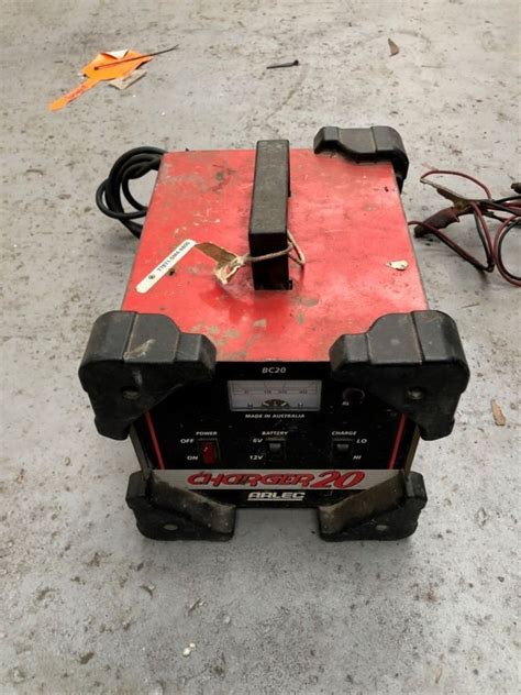 Arlec Battery Charger 20 Auction 0022 5040442 Grays Australia