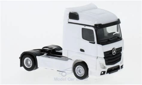 Miniature Mercedes Actros 1 87 Herpa Streamspace 2 5 Blanche 2018