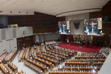 Rapat Paripurna Setujui Revisi Uu Wantimpres Jadi Usul Inisiatif Dpr