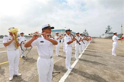 凯旋！海军第43批护航编队圆满完成任务返回湛江播