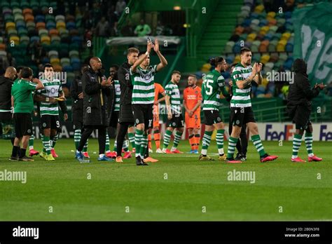 Sporting Cp Players During The Uefa Europa League Match