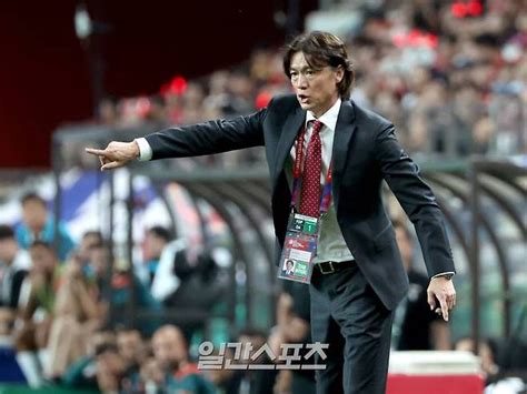 홍명보 축구대표팀 감독 “한국만의 축구 철학 확립·유지가 더 중요”