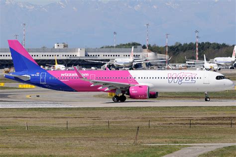 HA LZH Airbus A321 271NX Wizz Air MXP Gabriele Fontana Tuscan