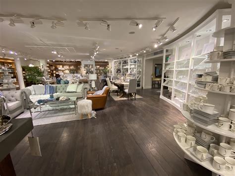 Pottery Barn The Avenues Mall Global Identity