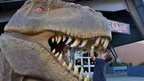 Jurassic Quest Brings Dinosaurs Back To Ventura