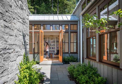 16 Breezeway Ideas For Decorating This Unique Space