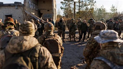 Ukrayna ordusu Kievdeki Gostomel askeri havaalanının kontrolünü