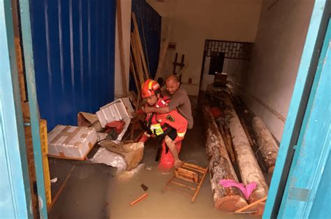 湖南一地持续强降雨，消防紧急转移200余人江永县群众救援