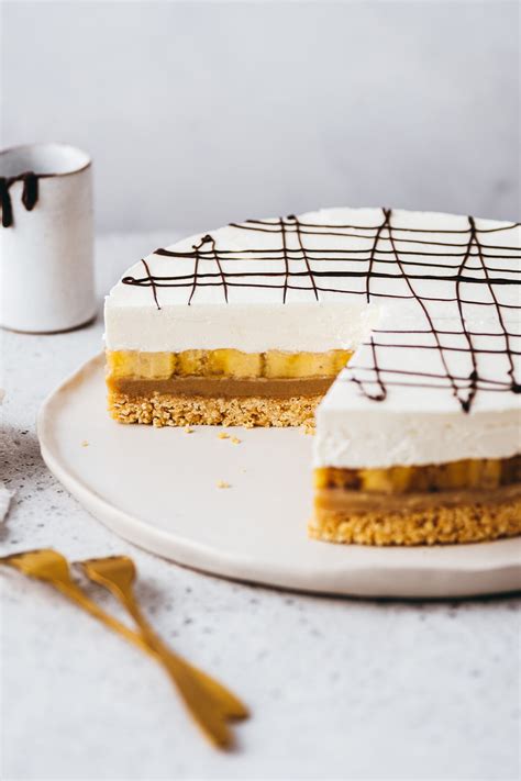 Bavarois Poire Chocolat Sur Craquant Speculoos Lilie Bakery