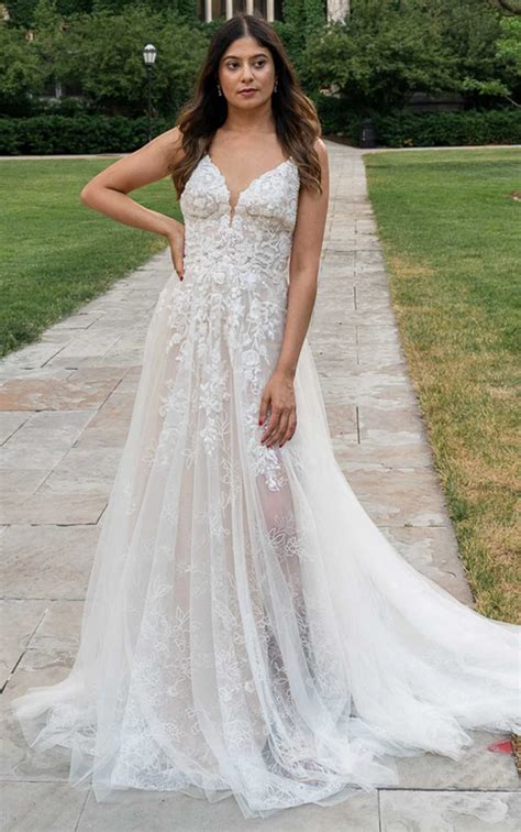 Sexy Lace Wedding Dress With Open Back True Society Bridal