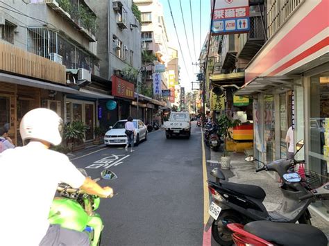 Re 請益 巷弄狹小的道路，停滿機車 看板 Shuanghe Mo Ptt 鄉公所