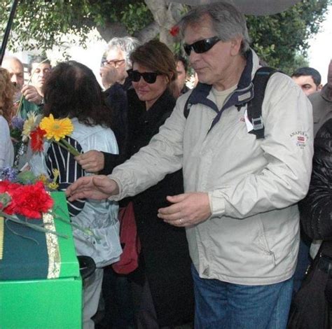 Olako Lu Nun Cenazesi Stanbul A G Nderildi Mu La Haberleri