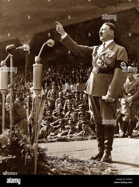 1933 Hitler At Nuremberg Stockfotos 1933 Hitler At Nuremberg Bilder