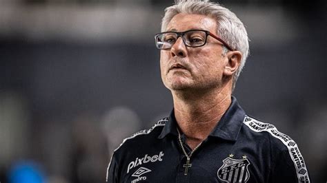 Odair Hellmann balança e Santos tem três nomes cotados Futebol iG