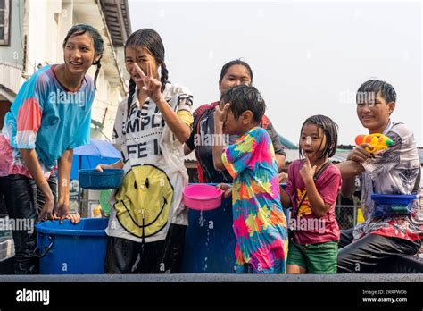 Nong Khai April Locals Celebrate The Songkran