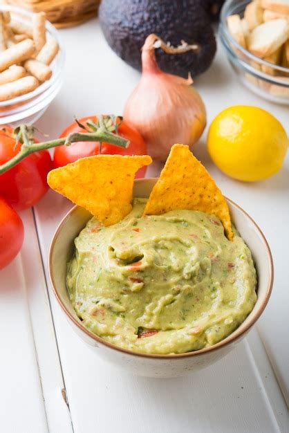 Premium Photo | Guacamole with nachos