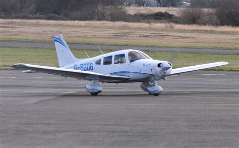 G Bgog Visiting Piper Cherokee Warrior Ii Aircraft Th Flickr