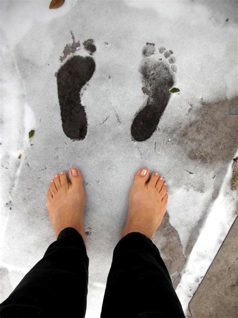 Barefoot Fresca: Barefoot in the Snow