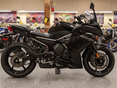 2014 Yamaha FZ6R - 7000 Miles | AK Motors