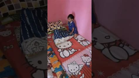 Kayla Belajar Beresin Tempat Tidur Youtube