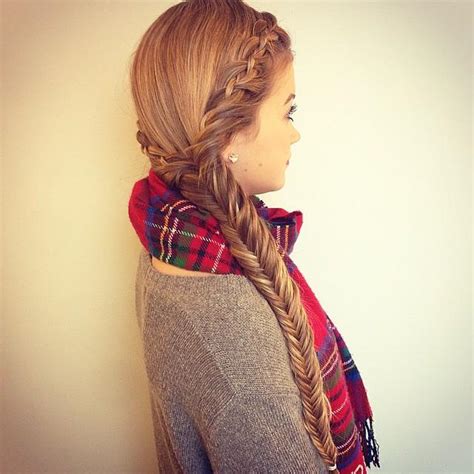 Lace Braids into Fishtail