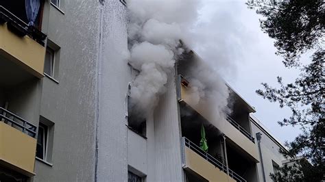 Nonstopnews Feuer Zerst Rt Mietwohnung In Potsdamer Mehrfamilienhaus