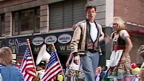 On Set of the ‘Ferris Bueller’s Day Off’ Epic Chicago Parade Scene