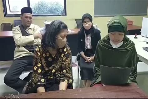 Tak Pulang Usai Jadi Mualaf Polda Lampung Mediasi Gadis Cantik Dengan