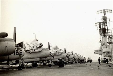 Hr Ms Karel Doorman Met Grumman Trackers 1960 Jager Aircraft Pictures