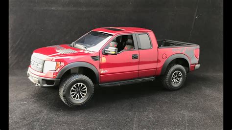 Building The Revell Ford F 150 SVT Raptor 1 25 Scale Model Snap Kit