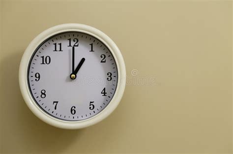 1 00 Clock Stock Photos Free And Royalty Free Stock Photos From Dreamstime