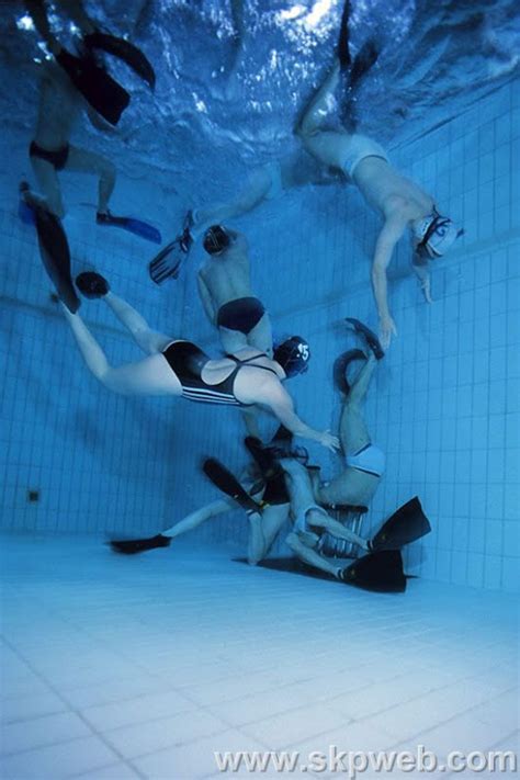 Amazing: Underwater Rugby