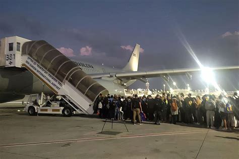 Primeiro avião 211 brasileiros deixa Israel e chega ao Brasil nesta