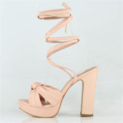 Sandália Salto Grosso Fluffy Strass Nude Lançamento Week Shoes