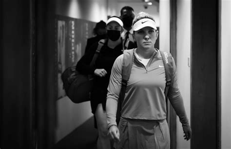 Playsport Simona Halep Serena Williams sau Emma Răducanu Cine este