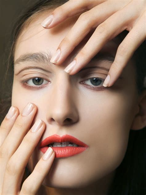 Unghie Nude Tante Idee Per Una Manicure Sofisticata E Senza Tempo The Wom Beauty