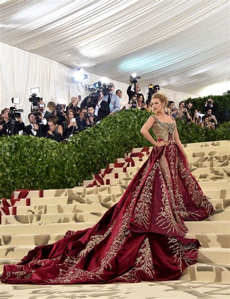 Blake Livelys Met Gala Dress Took 600 Hours To Create Wedded Wonderland