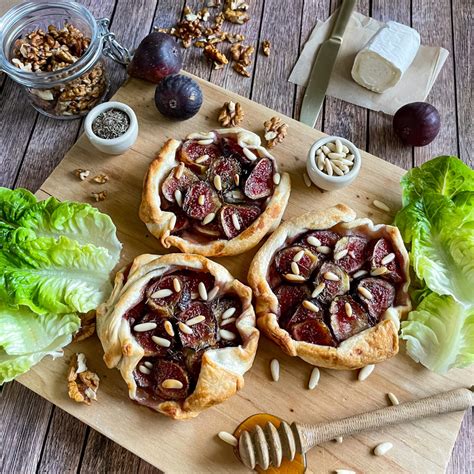 Tartelettes feuilletées figue chèvre miel