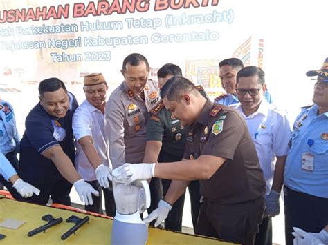 Perkara Sudah Incracht Kejaksaan Negeri Kabupaten Gorontalo Musnahkan