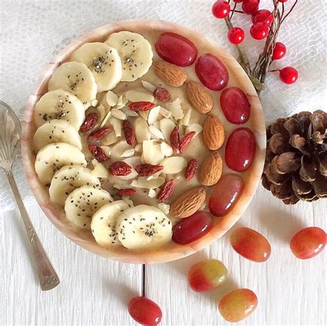 Creamy Banana Caramel Smoothie Bowl Recipe