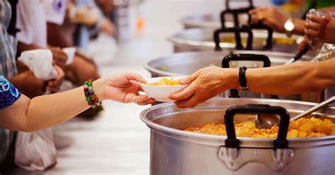 This Student Run Non Profit Turns Unused Food Into Meals For The Hungry