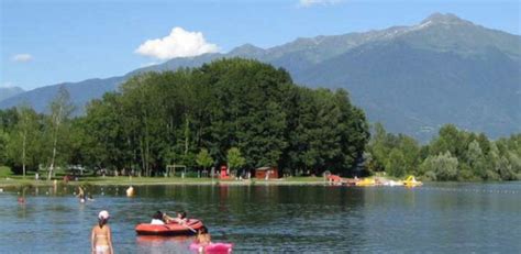 Camping Le Lac De Carouge Toiles Saint Pierre D Albigny Toocamp